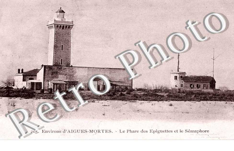 le phare des Epiguettes et le semaphore