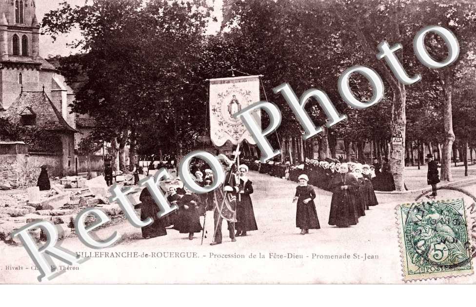 Procession de la fete Dieu