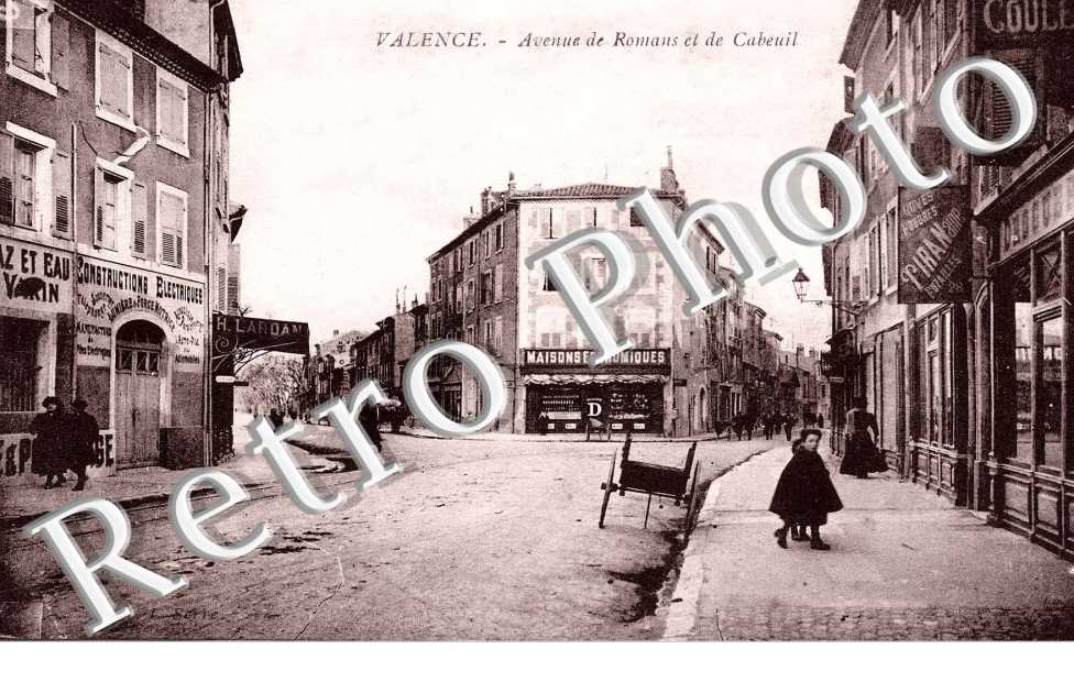 AVENUE DE ROMANS