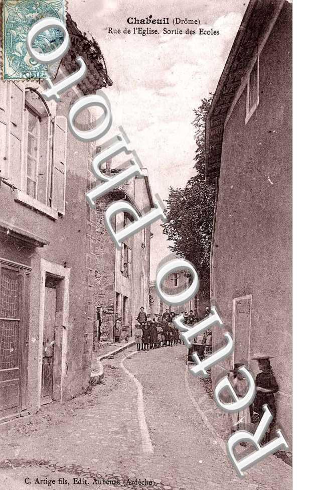 rue de l´eglise sortie des Ecoles