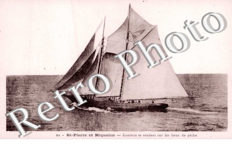 Goelette se rendant sur les lieux de pêche