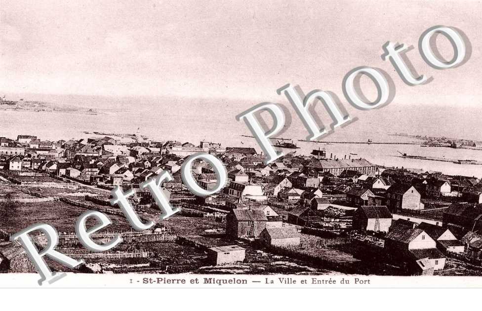 La Ville et entree du Port