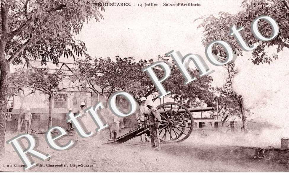 14 juillet Salve d&#039;artillerie
