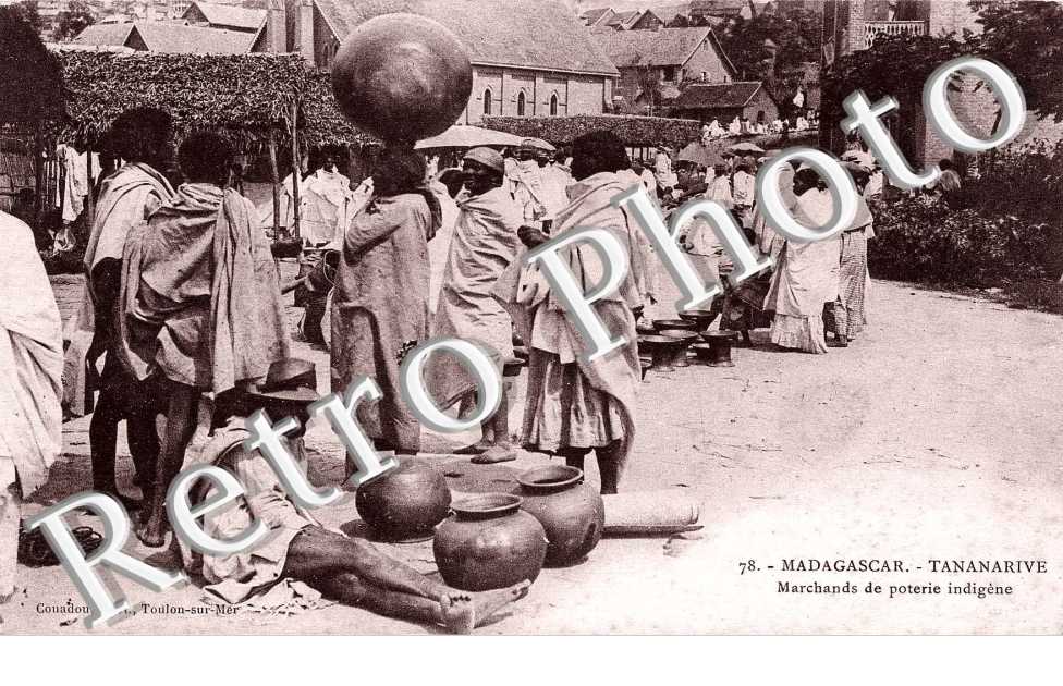 Marchands de Poteries Indigènes