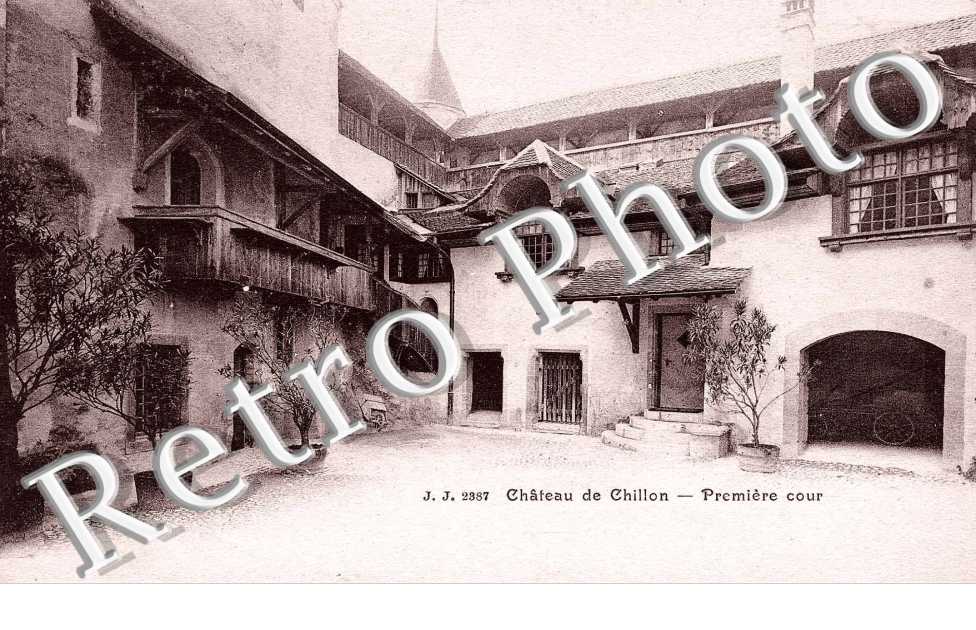 Chateau de Chillon - premiere cour