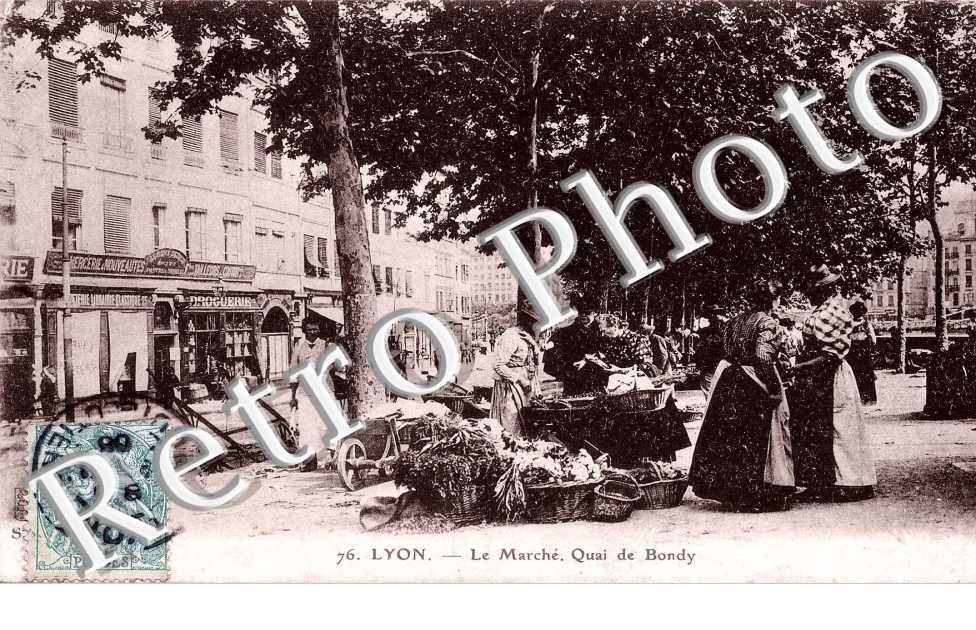 Le marche - Quai de Bondy
