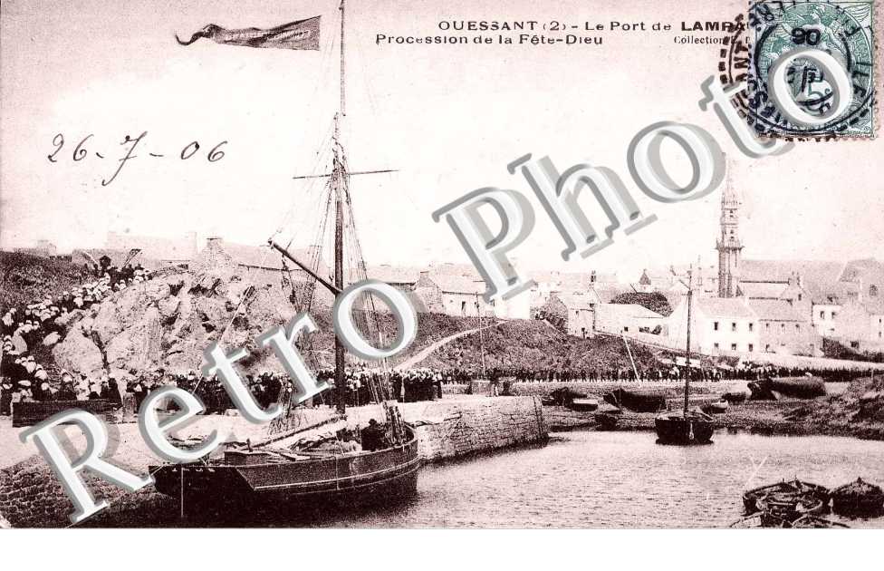 Le port de Lampaul   -   Procession de la Fete-Dieu