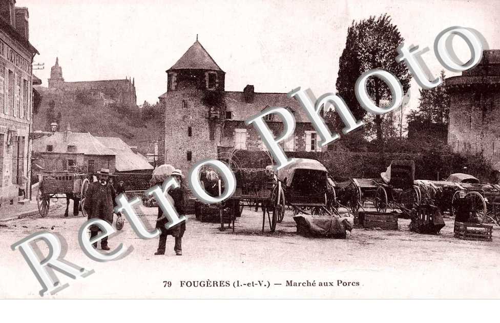 MARCHE AUX PORCS