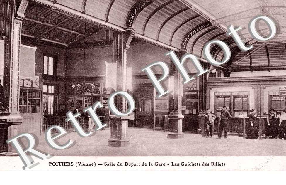 SALLE DU DEPART DE LA GARE