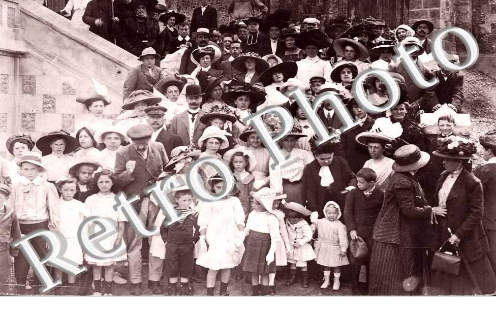 Groupe de Femmes et d'enfants