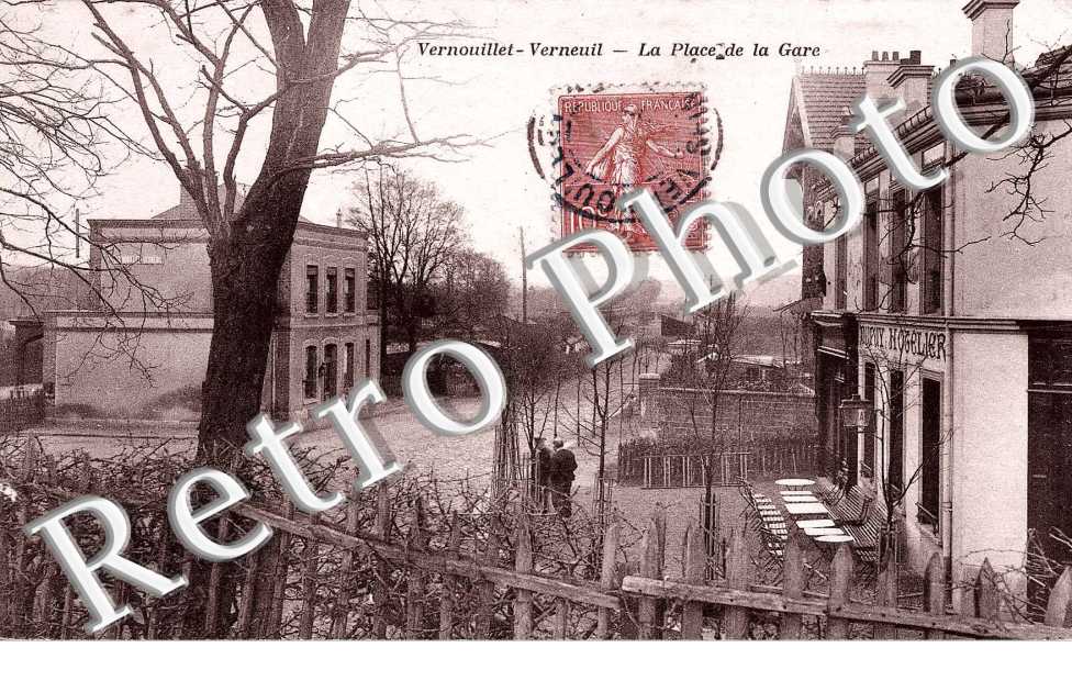 La place de la gare