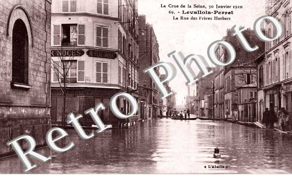 LA RUE DES FRERES HERBERT