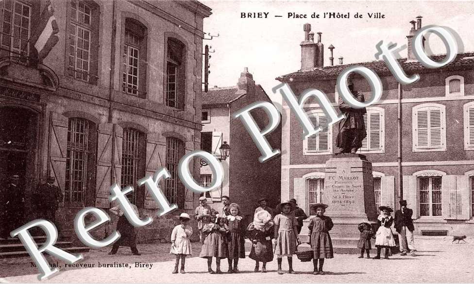 Place de l'Hotel de ville.