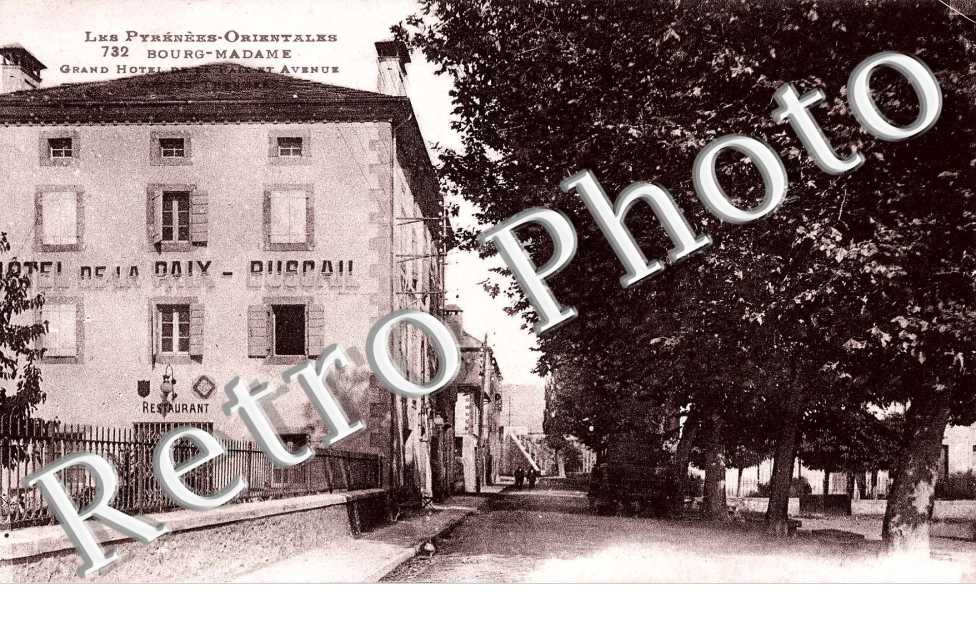 grand hotel de la Paix et avenue d&#039;Ax-les-Thermes