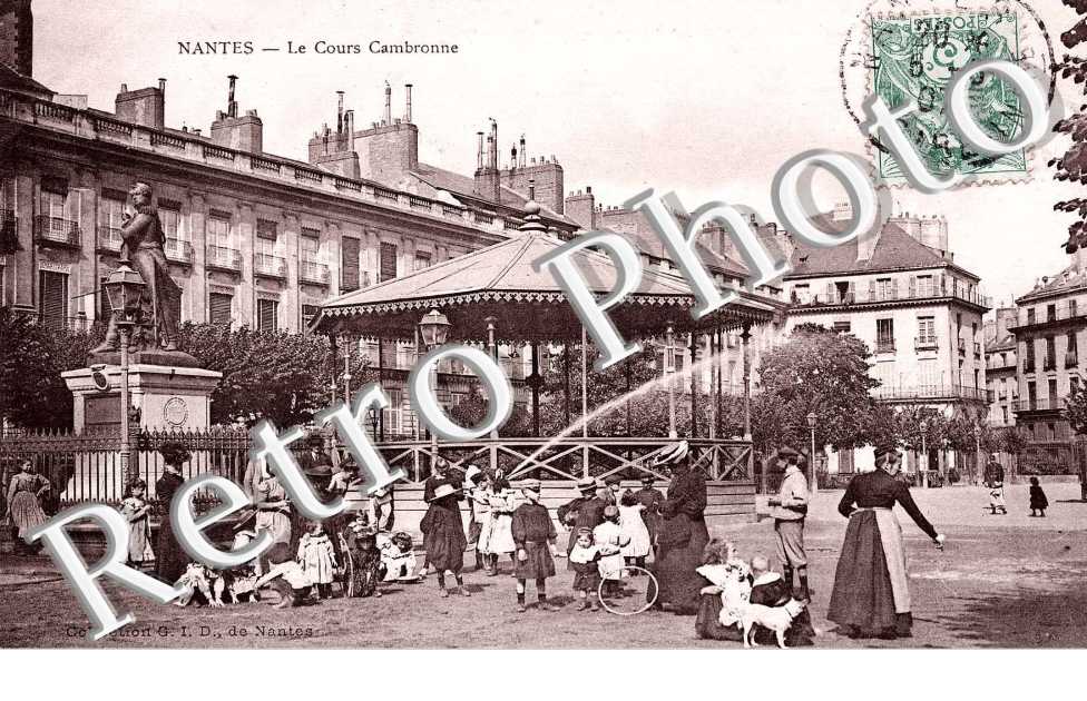 la Statue de Cambronne et le cours -  Cours de la Republique