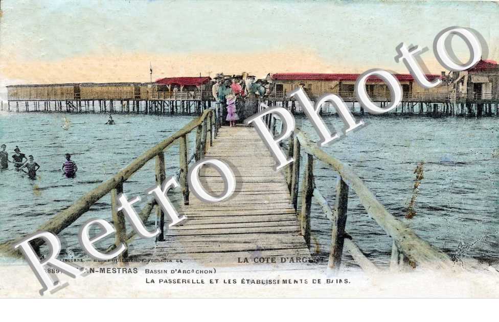 la passerelle et les etablissements de bains
