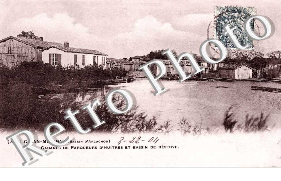 Cabanes de parqueurs d&#039;huitres et bassin de reserve