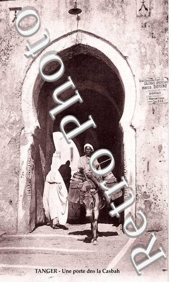 Une porte dans la Casbah