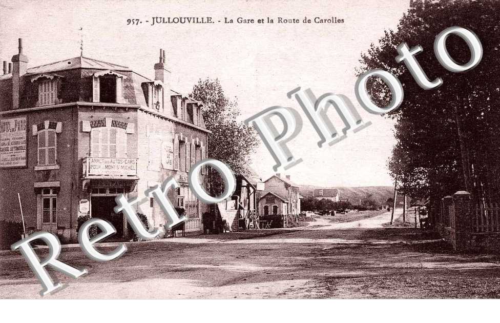 la gare et la route de Carolles