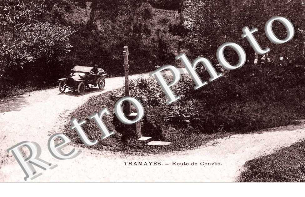 Route de Cenves - superbe automobile