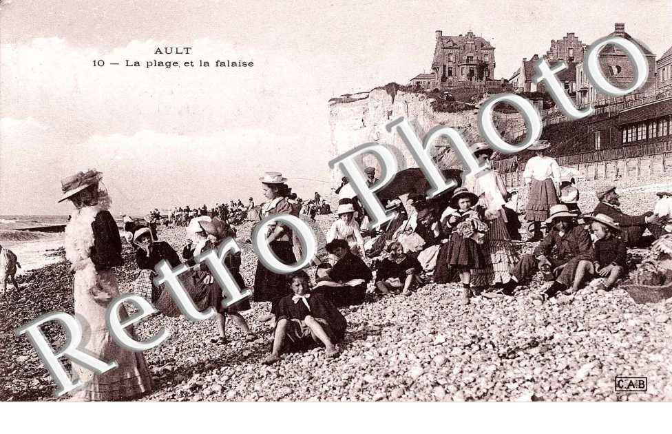 la plage et la falaise