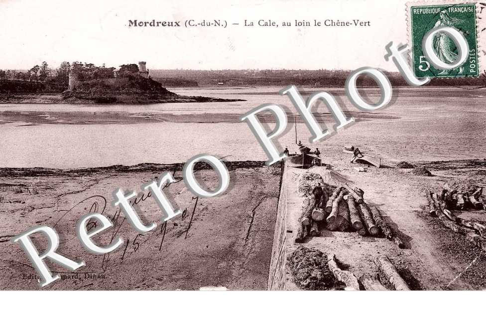 MORDREUX LA CALE au loin le Chêne-Vert