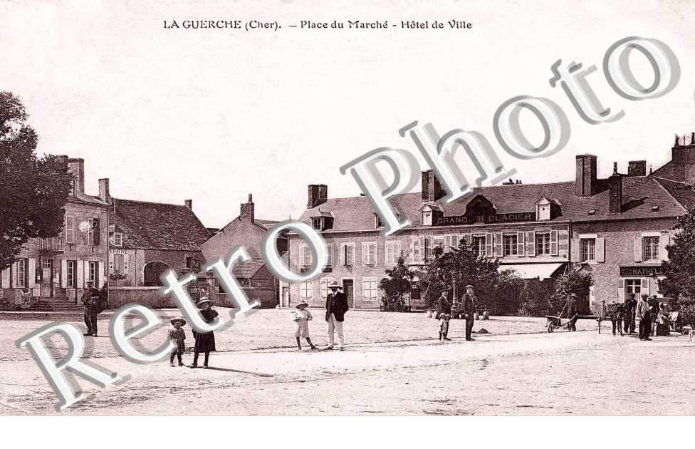 PLACE DU MARCHE HOTEL DE VILLE
