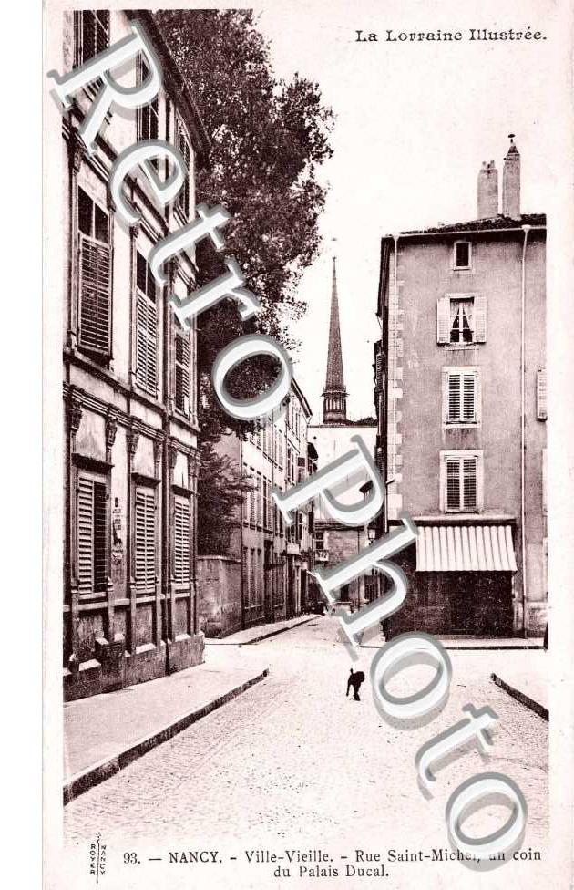 Ville Vieille - Rue Saint-Michel, un coin du Palais Ducal
