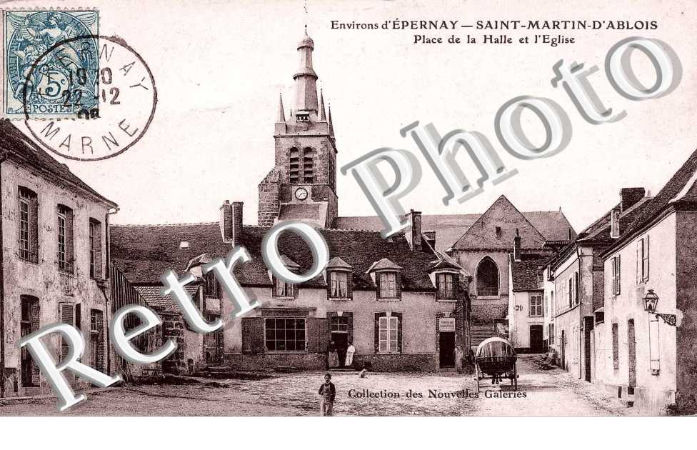 place de la halle et l&#039;eglise