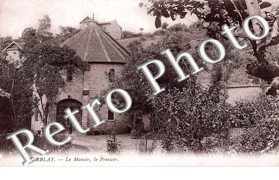 Le Manoir, le Pressoir.