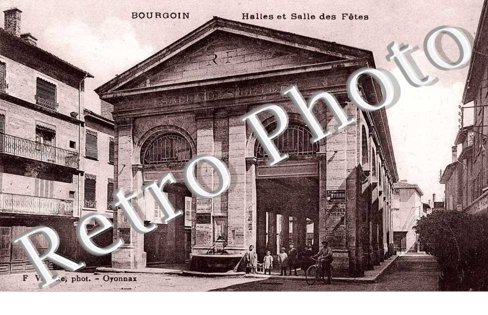 Halles et Salle des Fetes
