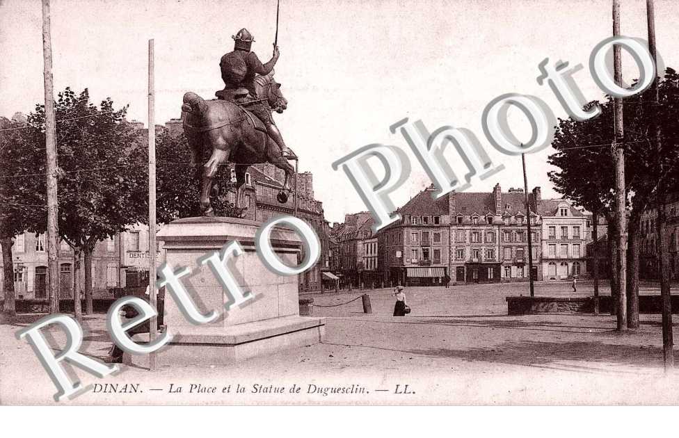 STATUE DE DU GUESCLIN ET PLACE DE CHAMP