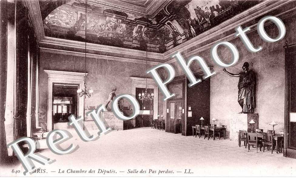LA CHAMBRE DES DEPUTES - SALLE DES PAS PERDUS
