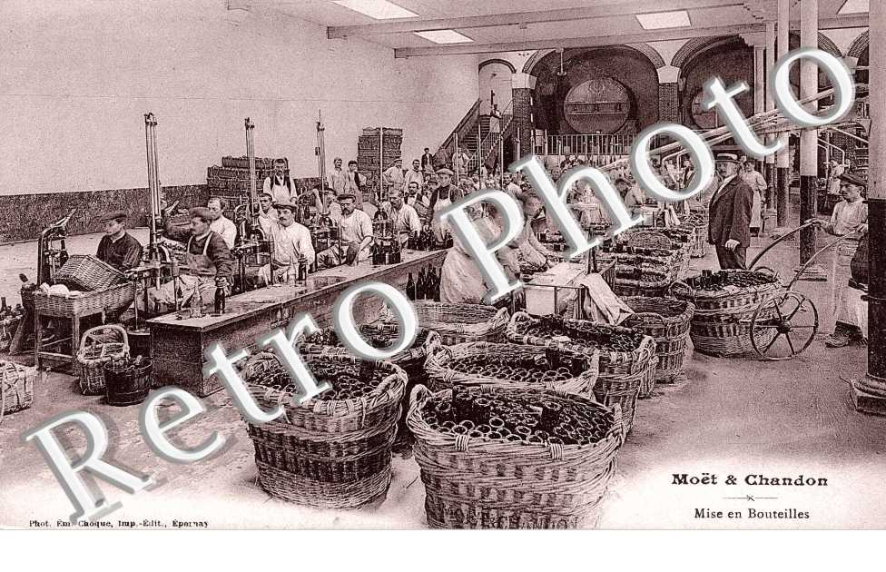 MOET ET CHANDON CHAMPAGNE MISE EN BOUTEILLES