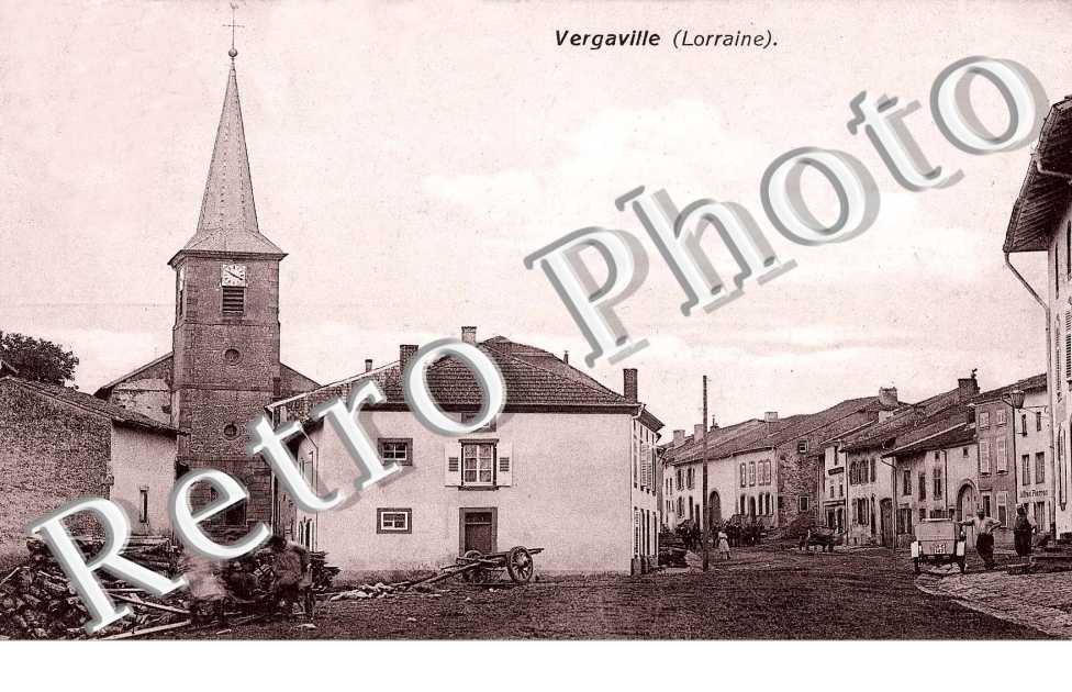 UNE RUE