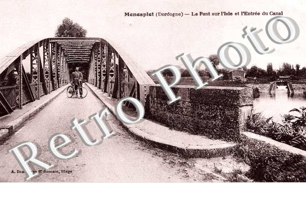 Le pont sur l'Isle et l'entree du canal