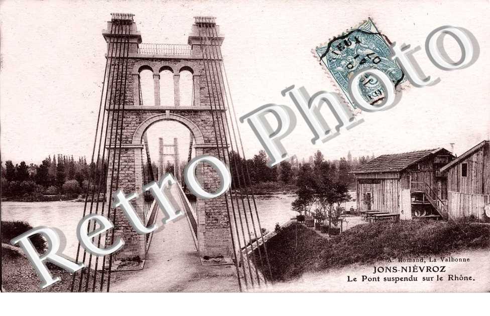 le pont suspendu sur le Rhone