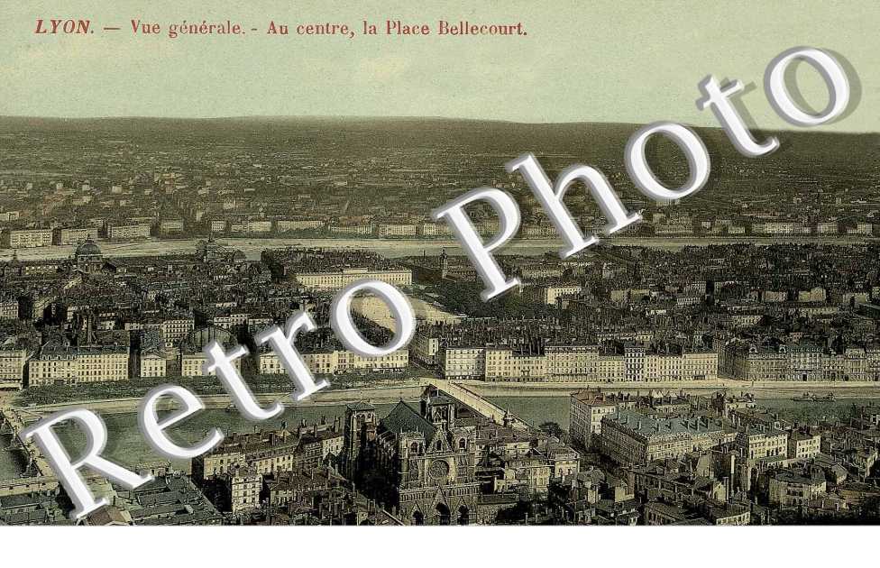 vue generale Au centre, la place Bellecourt