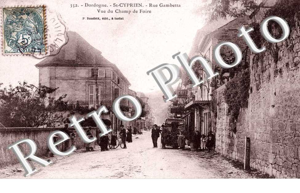 Rue Gambetta - vue du champ de foire