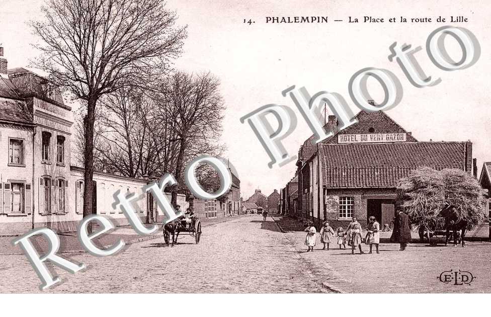 la place et la route de Lille