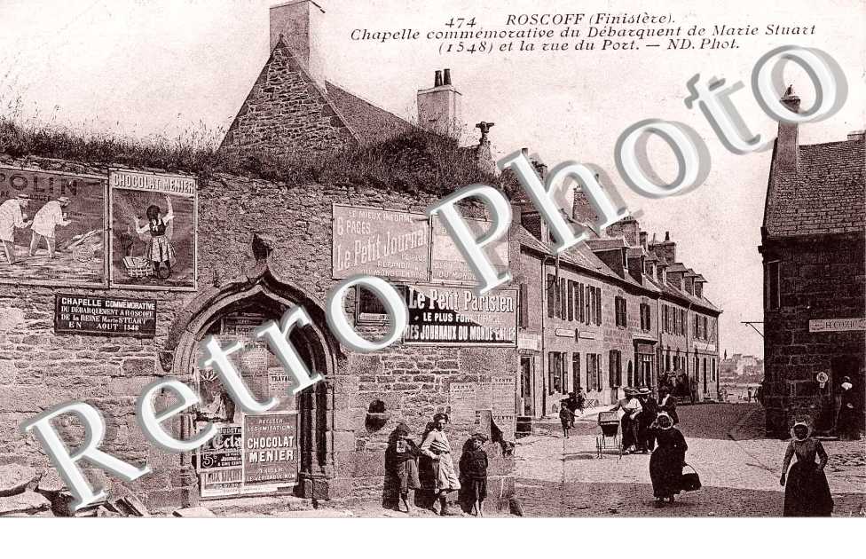 Chapelle commémorative du Débarquent de Marie Stuart (1548) et la rue du Port