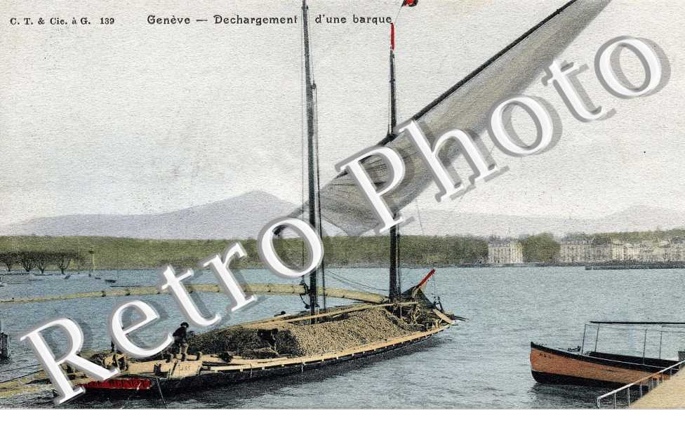Dechargement d&#039;une barque