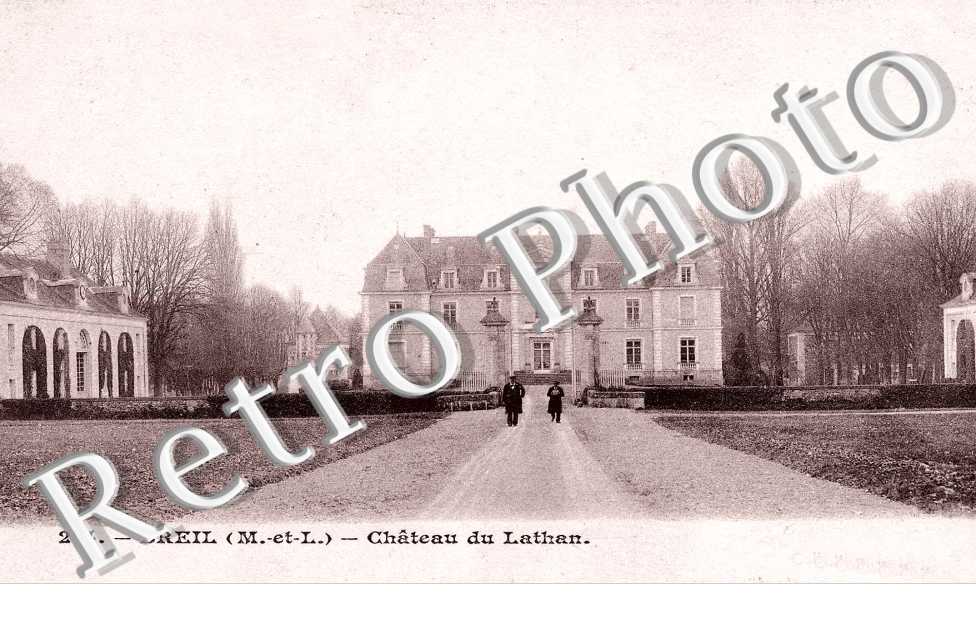 id e cadeau photo original Chateau du Lathan 49 BREIL