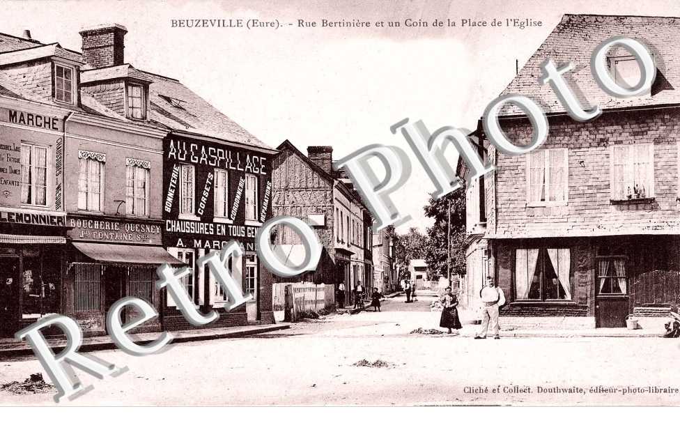 Rue bertiniere et un coin de la place de l&#039;eglise