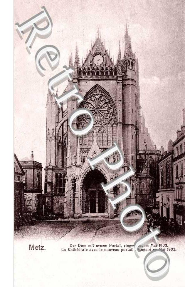 la cathédrale avec le nouveau portail inauguré en mai 1903
