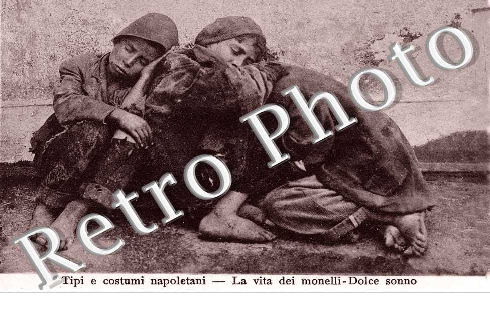 Tipi e costumi napoletani - La vita dei monelli - Dolce sonno