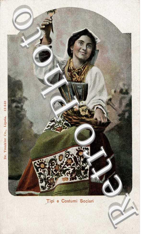 Tipi a costumi Sociari