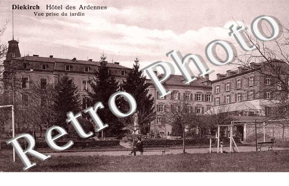 Hotel des Ardennes Vue prise du jardin