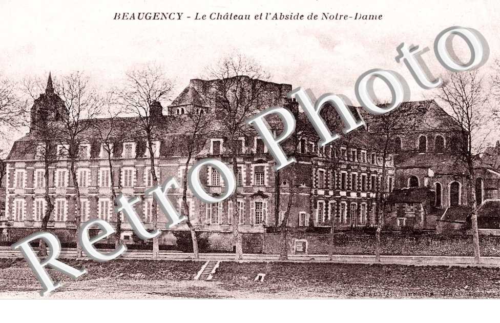 le Chateau et l&#039;Abside Notre Dame