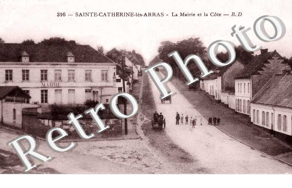 La mairie et la cote